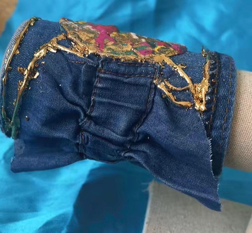 WONDERS OF A WOMAN BRACLET